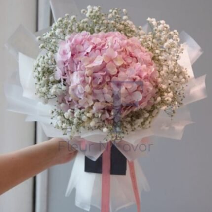 Blushing Cloud Bouquet